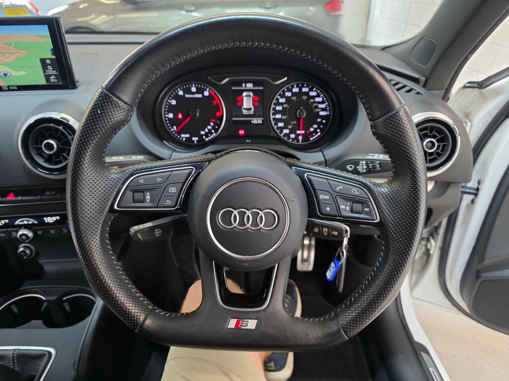 Audi A3 1.4 Tfsi Cod S Line Sportback Eu MT66FWR White #6