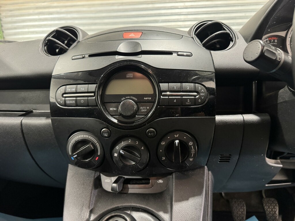 Mazda 2 1.3 Ts Blue #4