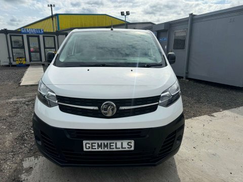 Vauxhall Vivaro 1.5 Vivaro F2900 DL23OMW White #2