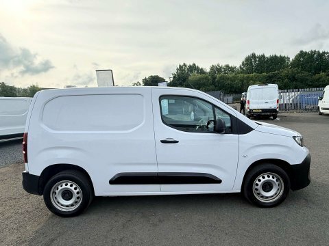 Peugeot Partner 1.5 Partner Professional White #5