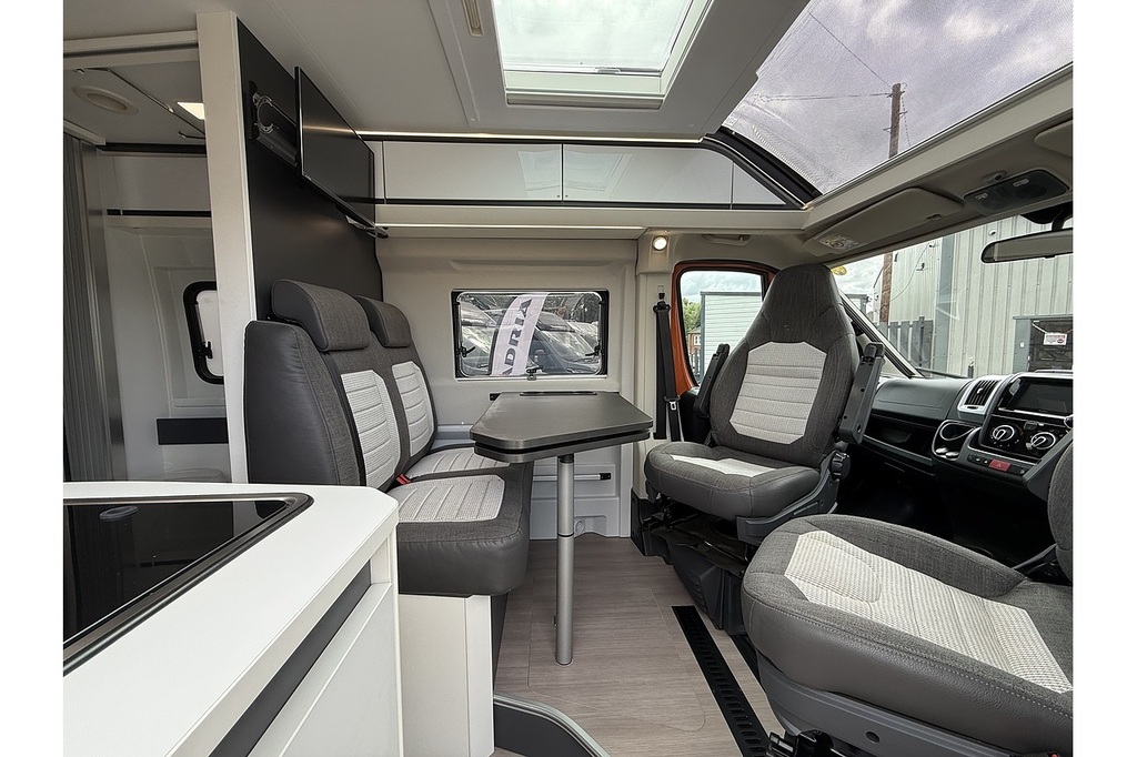   110Kw 31Kwh City Van White #16