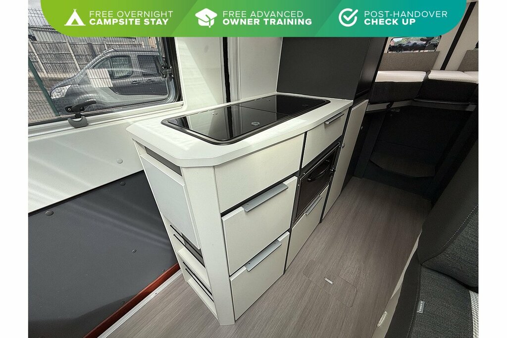   110Kw 31Kwh City Van White #3