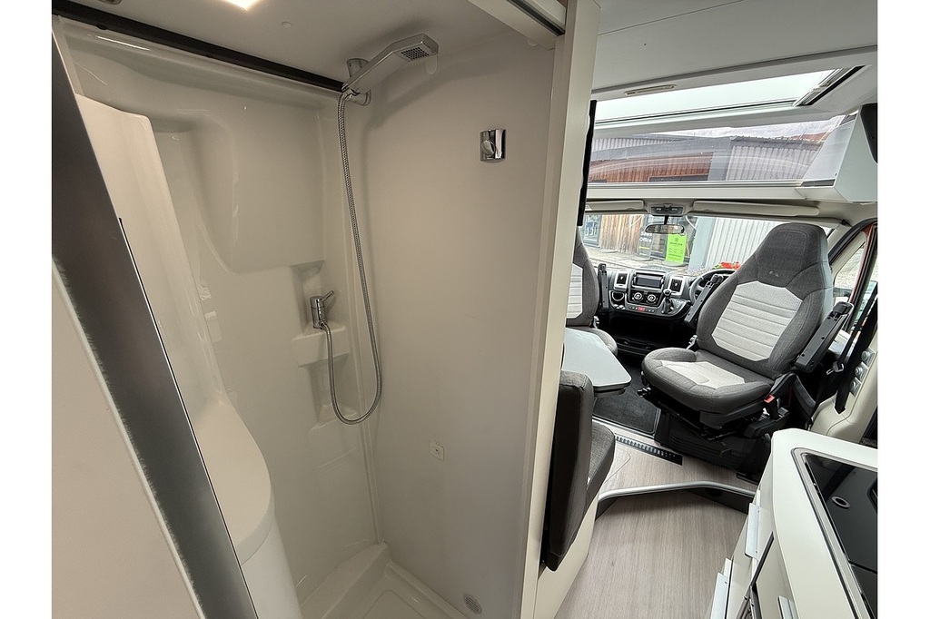   110Kw 31Kwh City Van White #32