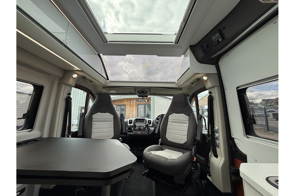   110Kw 31Kwh City Van White #34