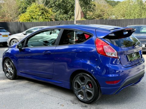 Ford Fiesta Studio Blue #2