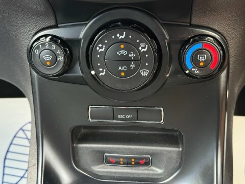Ford Fiesta Studio Blue #38