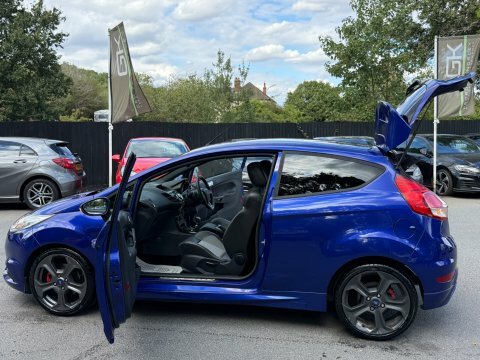 Ford Fiesta Studio Blue #26