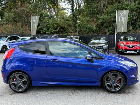 Ford Fiesta Studio Blue #5