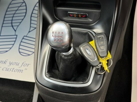 Ford Fiesta Studio Blue #10