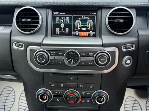 Land Rover Discovery Se Tech Grey #40