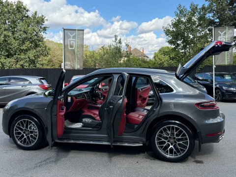 Porsche Macan Hatchback Black #21