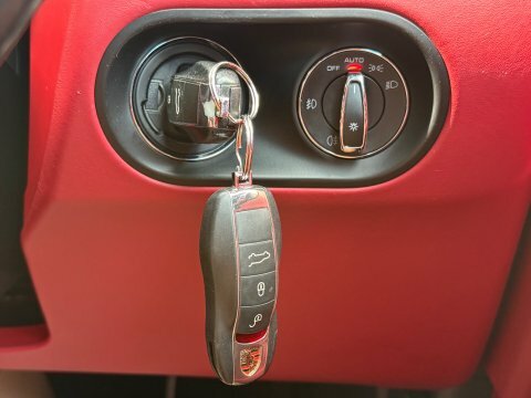 Porsche Macan Hatchback Black #48