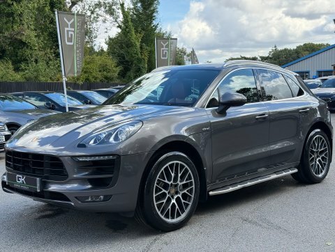 Porsche Macan Hatchback Black #11