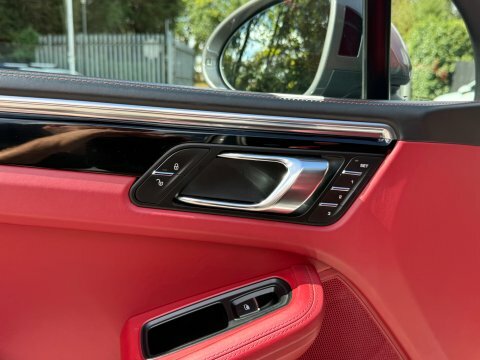 Porsche Macan Hatchback Black #25