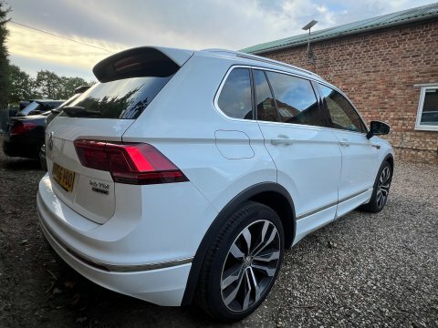 Volkswagen Tiguan R Line Tdi White #5