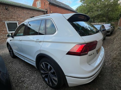 Volkswagen Tiguan R Line Tdi White #2