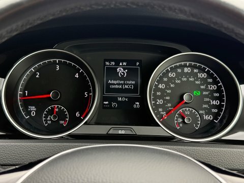Volkswagen Golf  Black #36