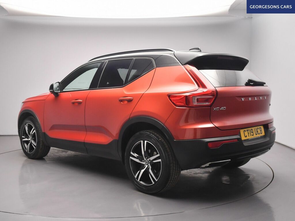 Volvo XC40 T3 R-design Suv Red