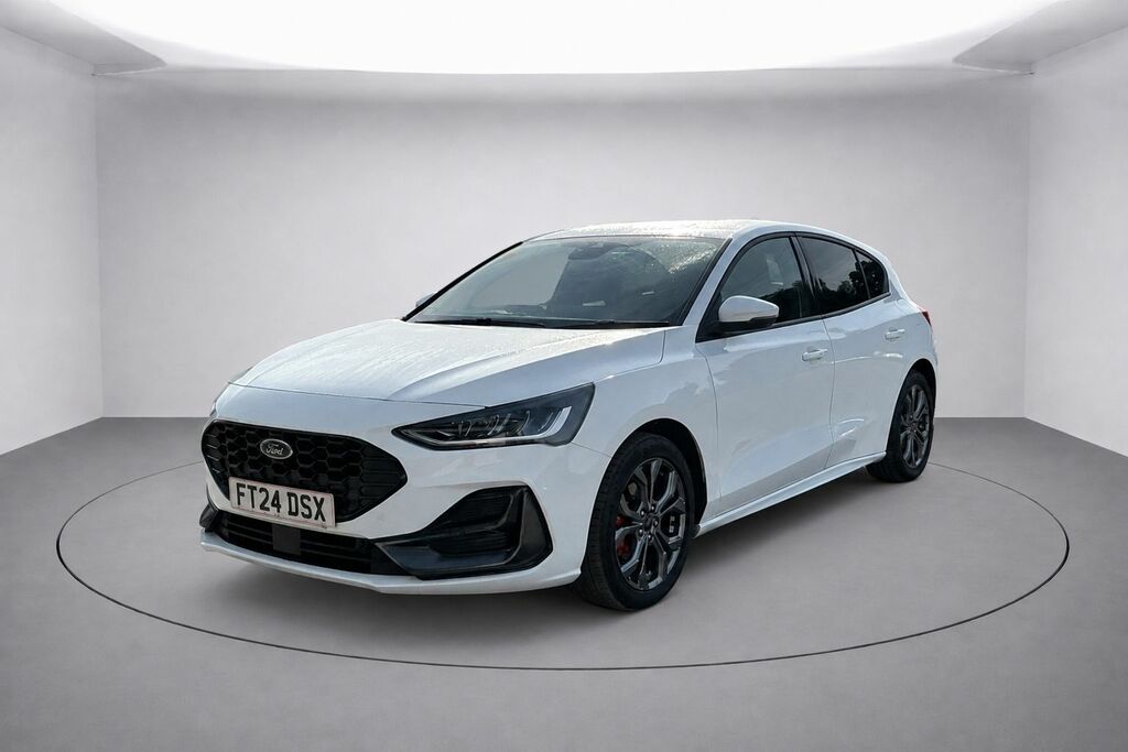 Ford Focus Ecoboost Mhev St-line Hatchback FT24DSX White