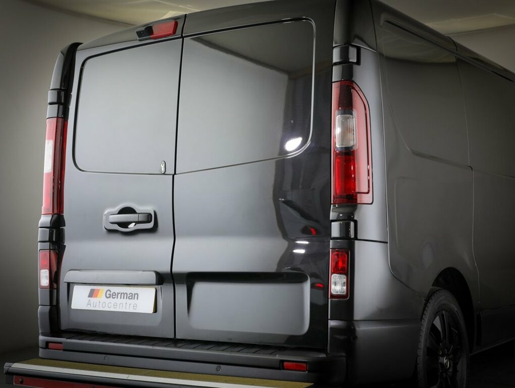 Renault Trafic 2L Sport FD22TBV Black #5