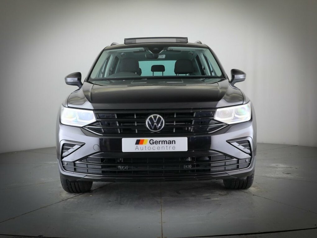 Volkswagen Tiguan 1.5L Elegance Black #4