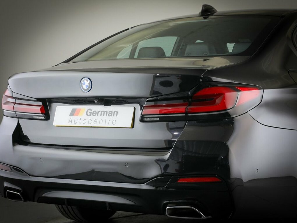 BMW 5 Series 2L M Sport Black #5