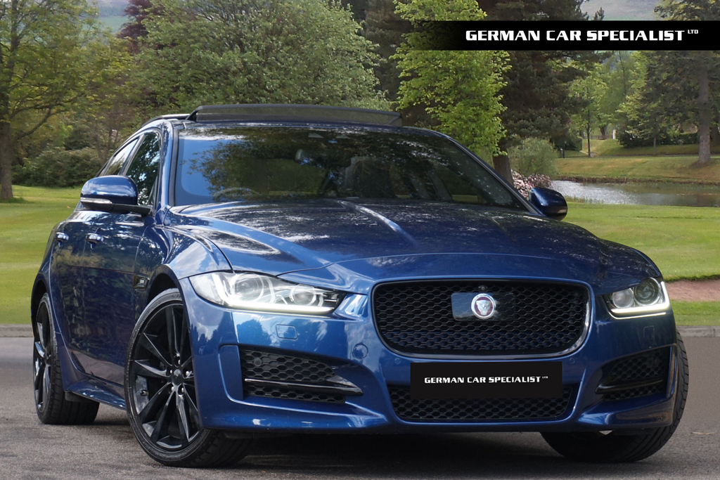 Jaguar XE Saloon Blue