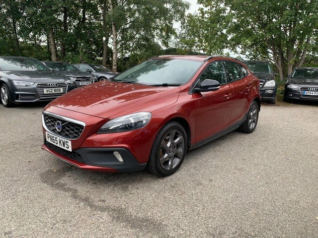Volvo V40 Cross Country 1.6 D2 Lux Nav Red