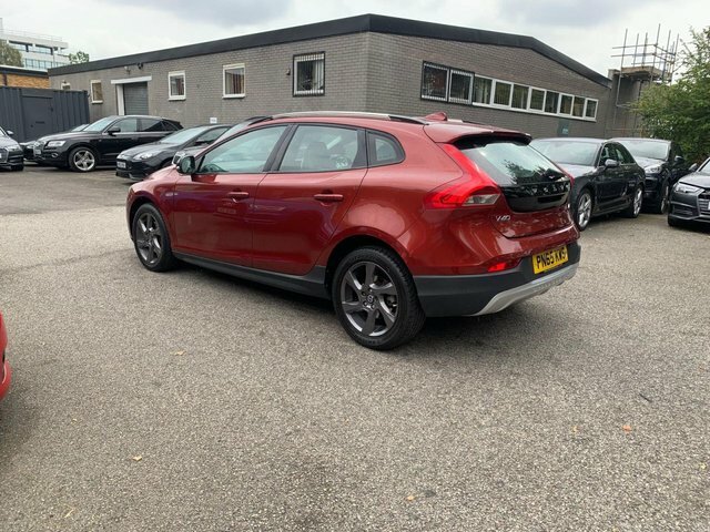 Volvo V40 Cross Country 1.6 D2 Lux Nav Red #3