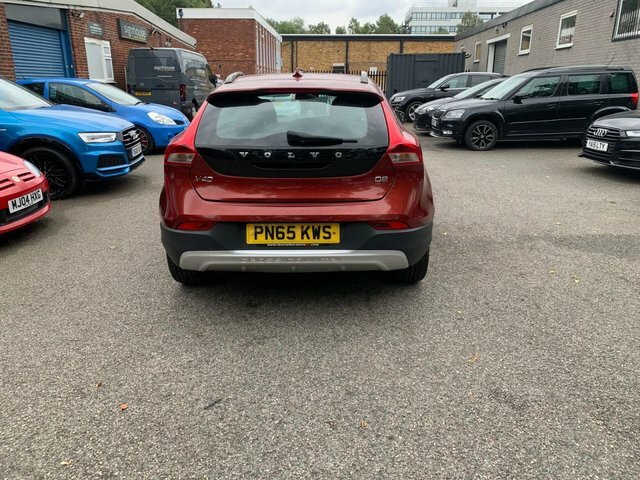 Volvo V40 Cross Country 1.6 D2 Lux Nav Red #5
