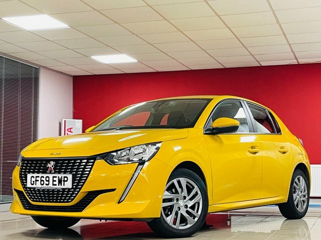 Peugeot 208 Puretech Active Hatchback Yellow #2