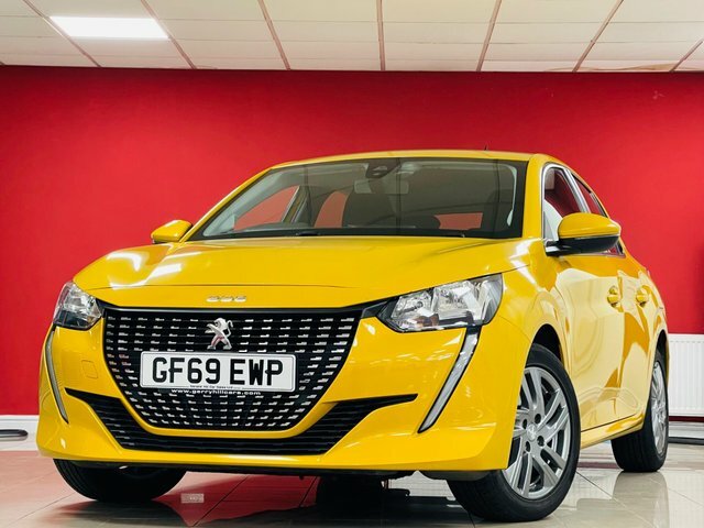 Peugeot 208 Puretech Active Hatchback Yellow #3
