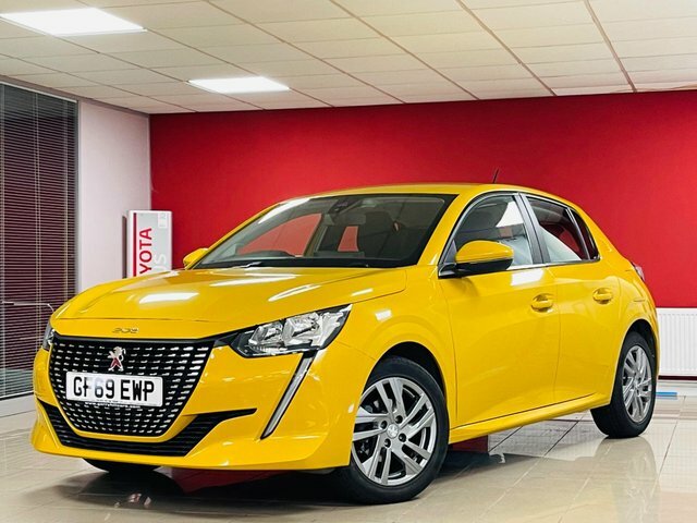 Peugeot 208 Puretech Active Hatchback Yellow