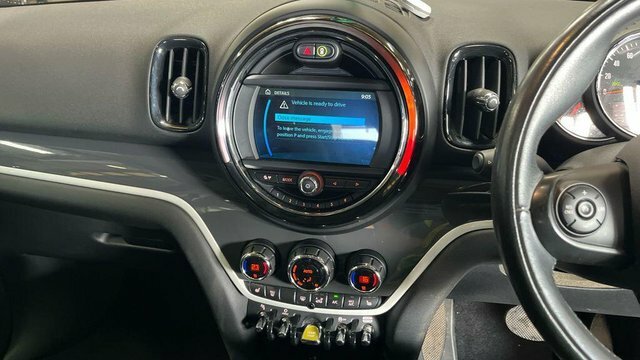 Mini Countryman Cooper White #12
