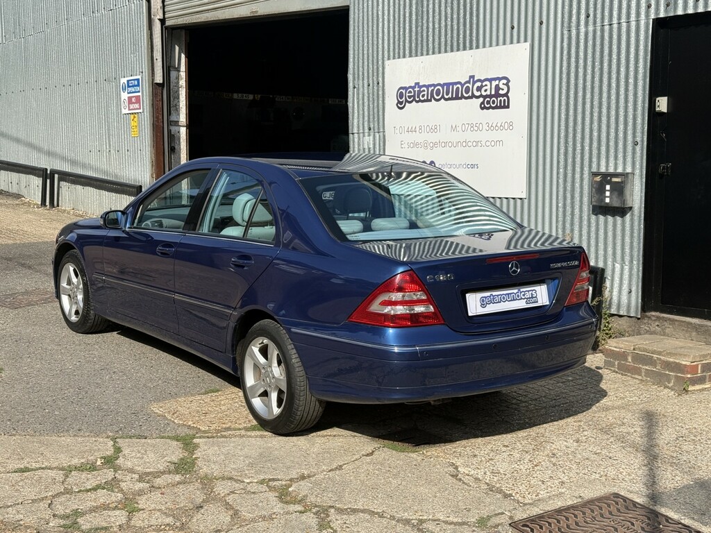 Mercedes-Benz C Class Saloon 1.8 C180 Kompressor Avantgarde Se Blue #2