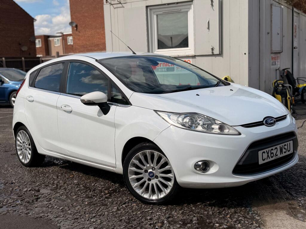Ford Fiesta 1.4 Titanium CX62WSU White