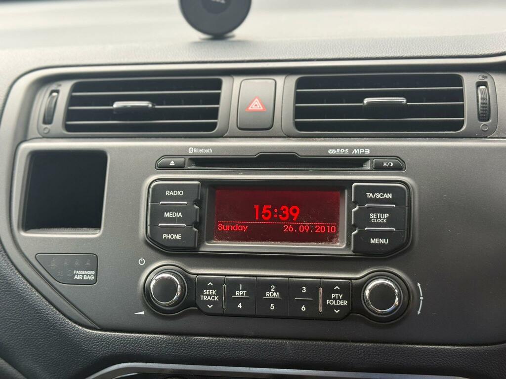 Kia RIO 2 Silver #27