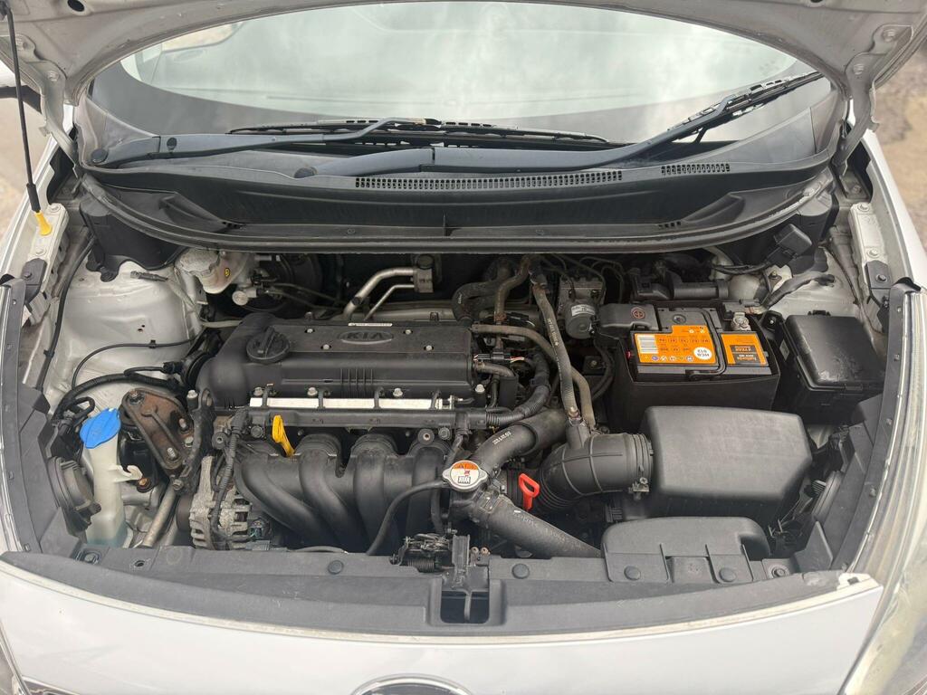 Kia RIO 2 Silver #22