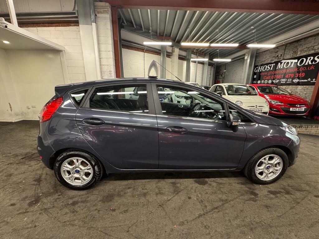 Ford Fiesta 1.6 Tdci Econetic Zetec Euro 5 S S Grey #4
