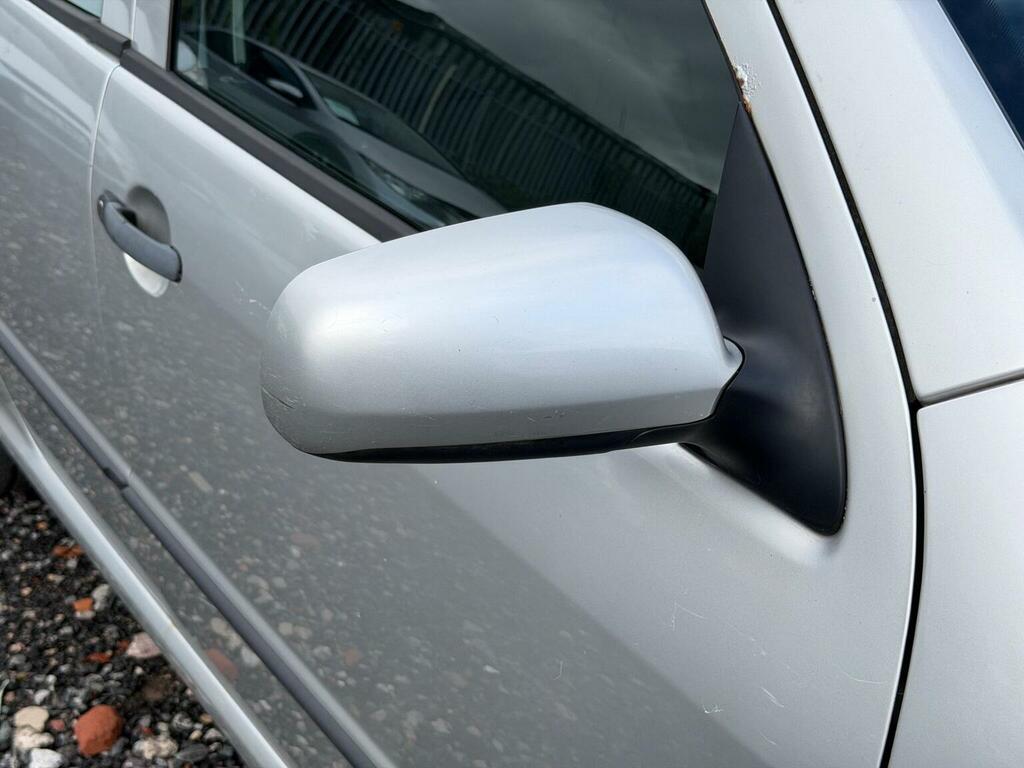 Skoda Fabia 1.2 Htp 12V Ambiente Silver #6
