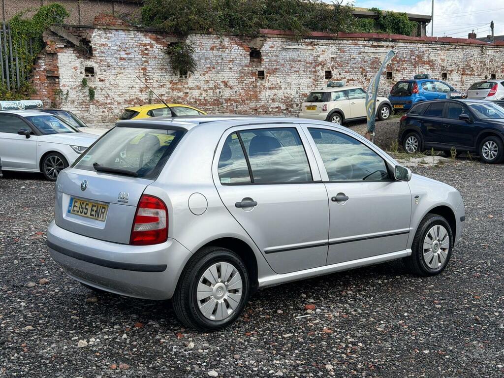 Skoda Fabia 1.2 Htp 12V Ambiente Silver #5