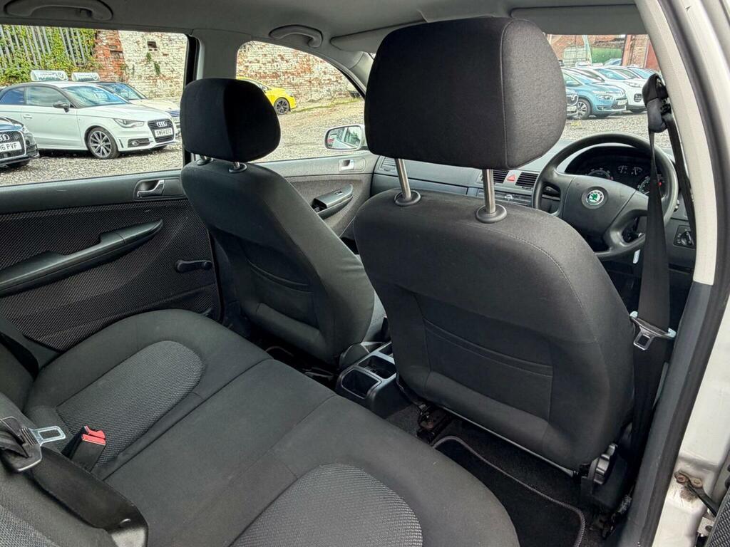 Skoda Fabia Hatchback Silver #15
