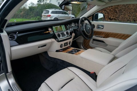 Rolls-Royce Wraith 2dr Auto Black #8