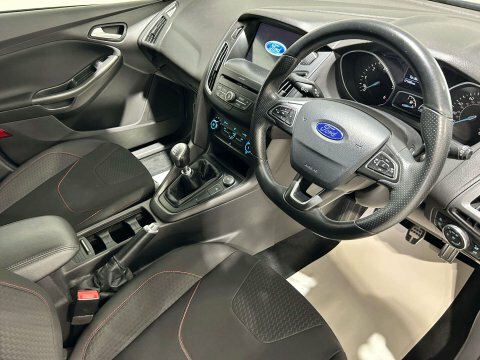 Ford Focus 1.5 Focus St-line BW17RYK Grey #4