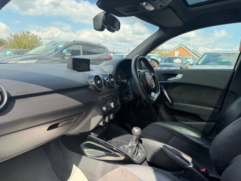Audi A1 1.4 Tfsi 150 Black Edition - 2017 17 LB17XCG White #3