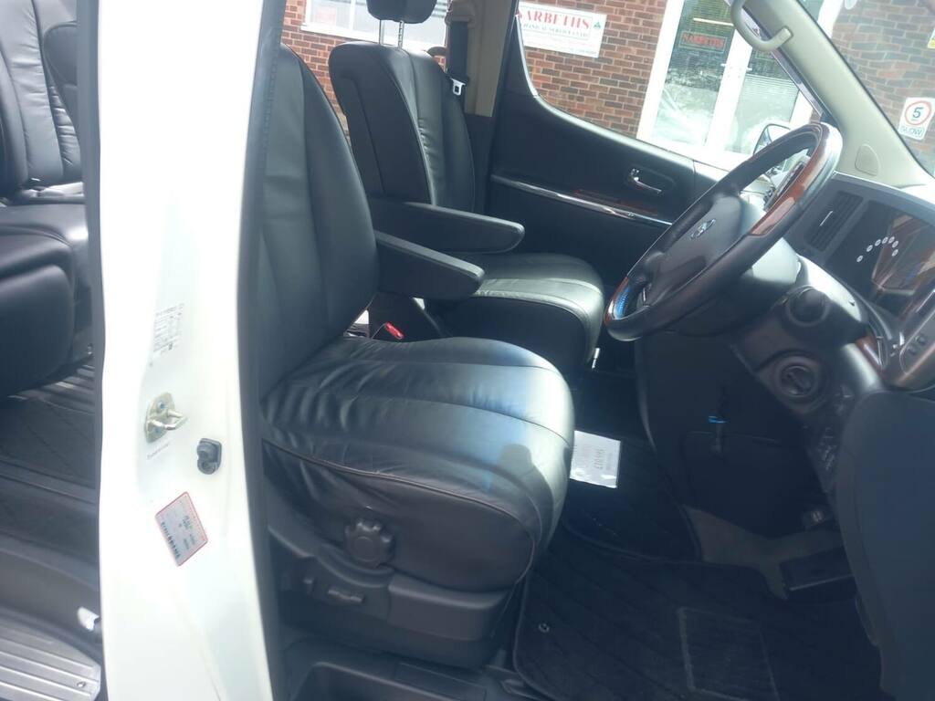 Nissan Elgrand 2.5 Black Leather Only 70,000 Miles 70K White #4