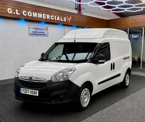 Vauxhall Combo Mpv FD17HUH White