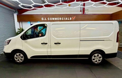 Renault Trafic 2.0 Dci Blue HK23EYW White