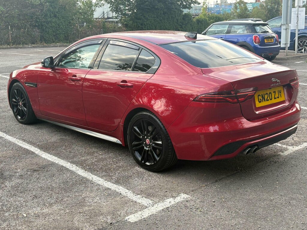 Jaguar XE 2.0 D180 R-dynamic Se Euro 6 Ss Red #4