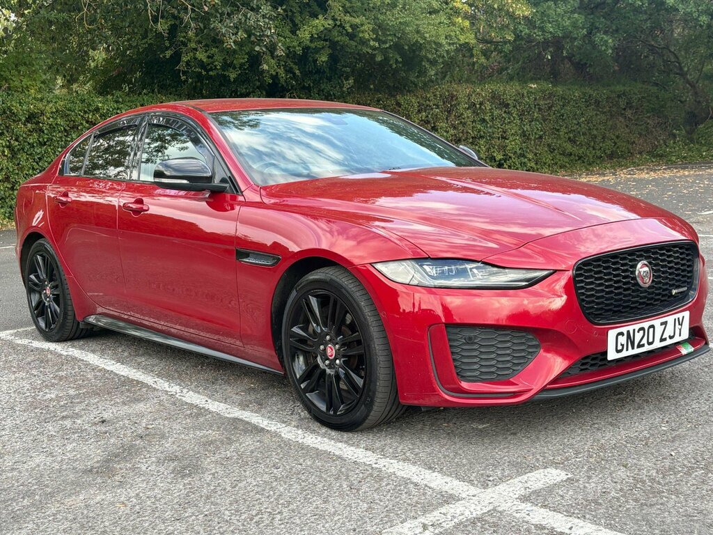 Jaguar XE 2.0 D180 R-dynamic Se Euro 6 Ss Red